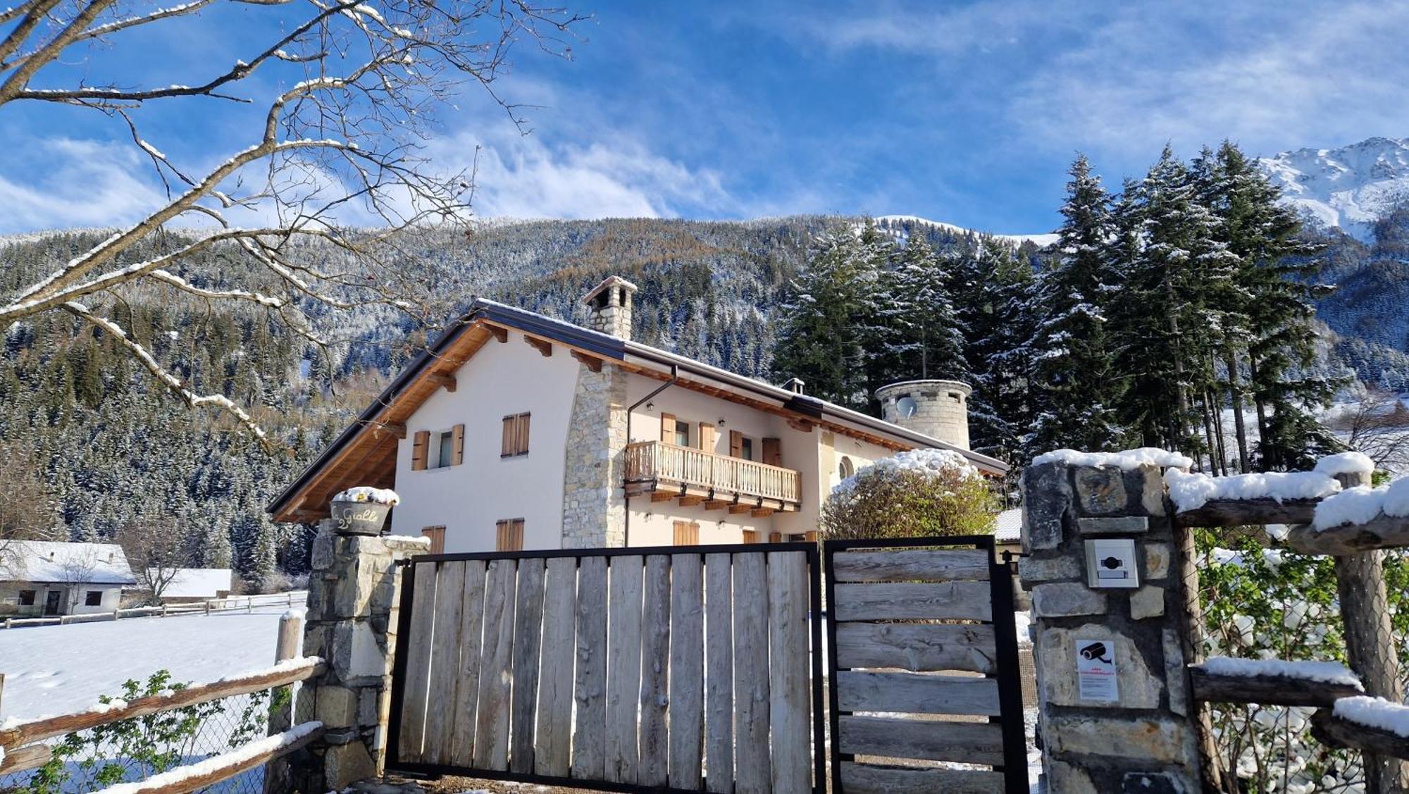 B&B La Paganina Borno Exterior photo